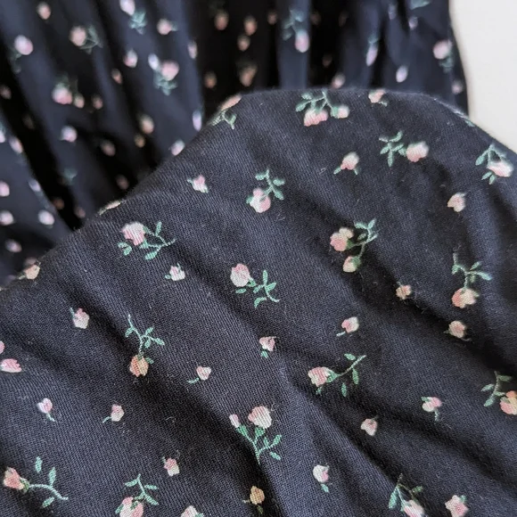 Brandy Melville Woman's Robbie Floral Wrap Around Dress - Picture 8 of 9